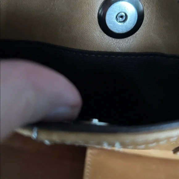 Stylish Tan and dark brown Leather satchel purse Set - Picture 3 of 13